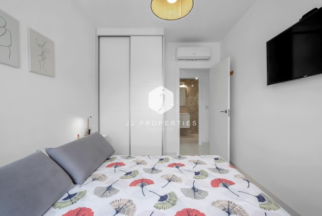 Tweedehands - Appartement / flat -
San Miguel de Salinas - Inland