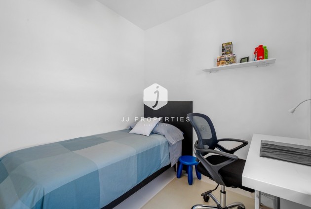 Tweedehands - Appartement / flat -
San Miguel de Salinas - Inland