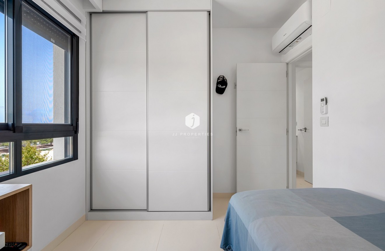 Tweedehands - Appartement / flat -
San Miguel de Salinas - Inland