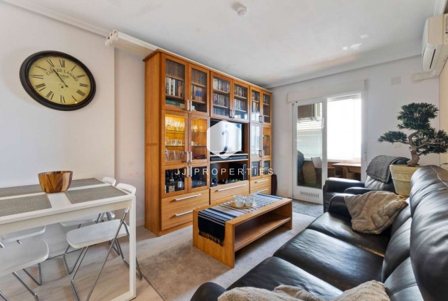 Tweedehands - Appartement / flat -
Torrevieja - Costa Blanca