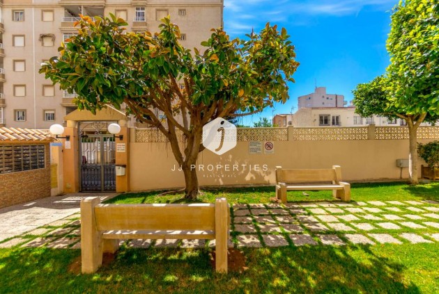 Tweedehands - Appartement / flat -
Torrevieja - Costa Blanca