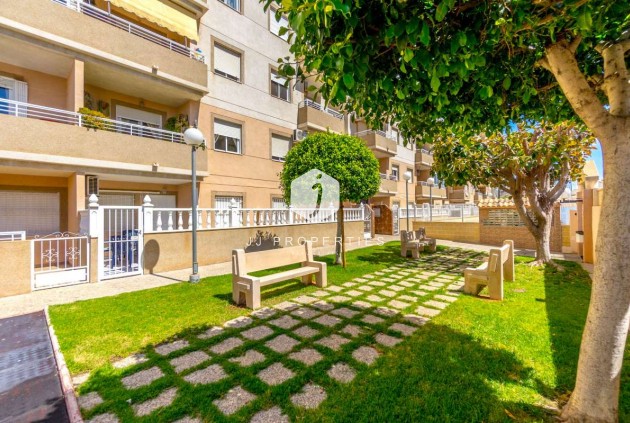 Tweedehands - Appartement / flat -
Torrevieja - Costa Blanca