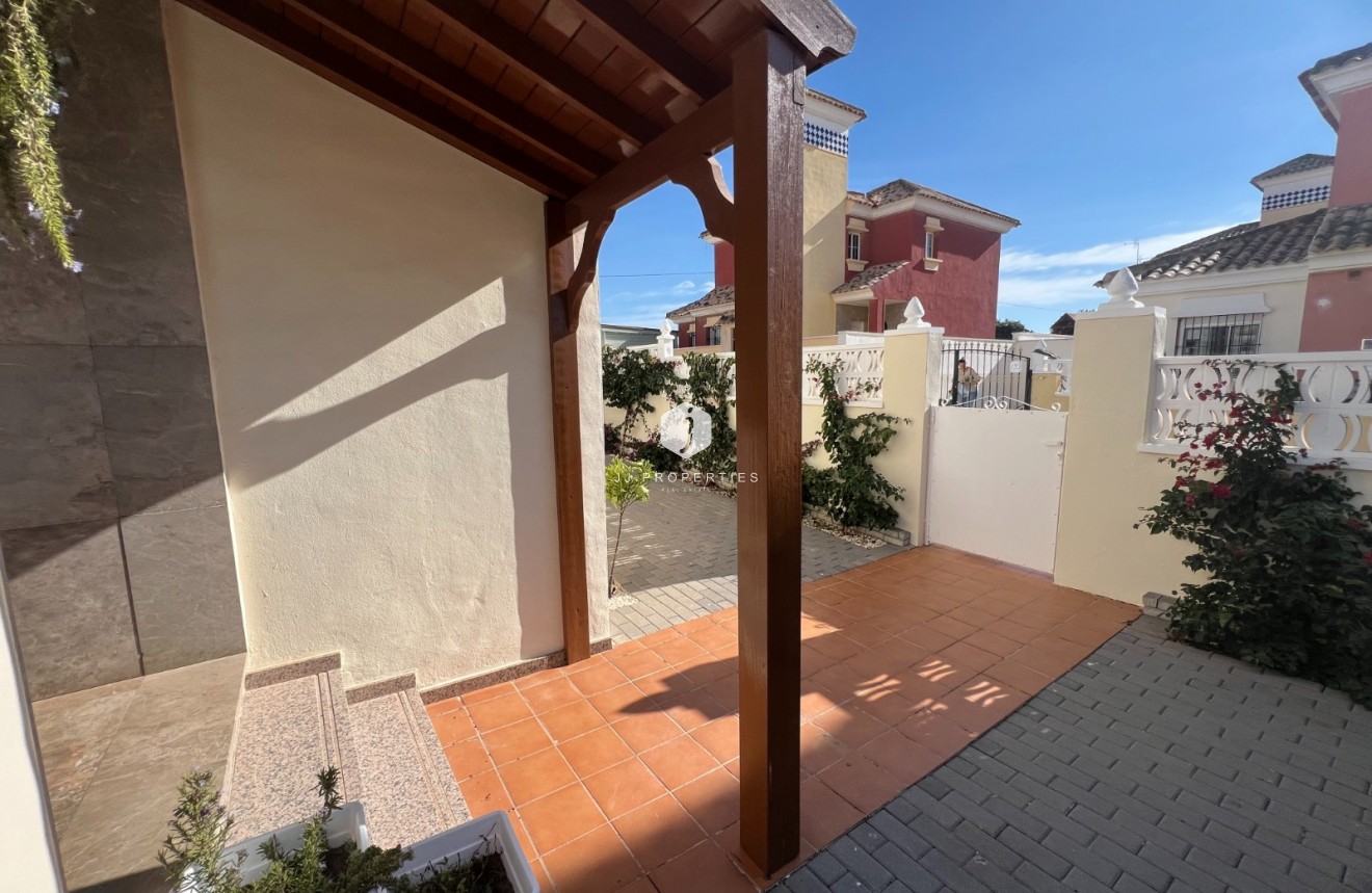 Tweedehands - Villa -
Algorfa - Inland