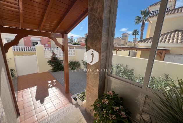 Tweedehands - Villa -
Algorfa - Inland