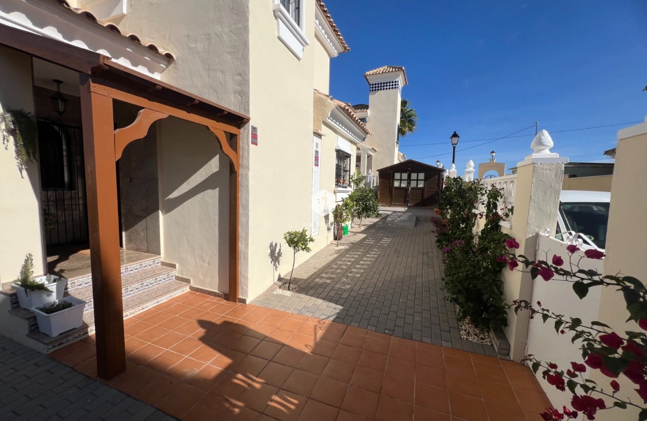 Tweedehands - Villa -
Algorfa - Inland