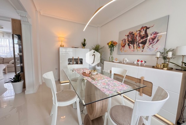 Tweedehands - Villa -
Algorfa - Inland