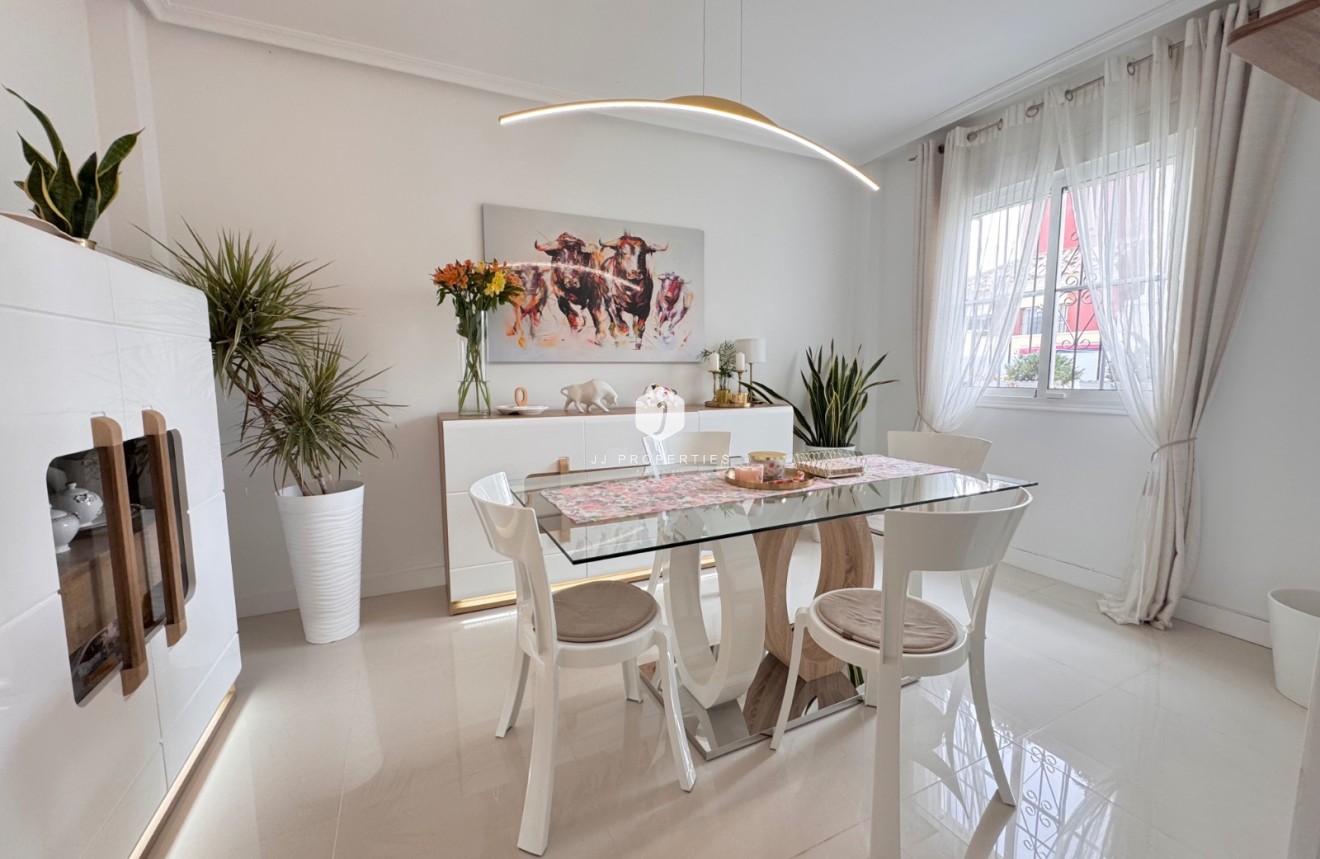 Tweedehands - Villa -
Algorfa - Inland