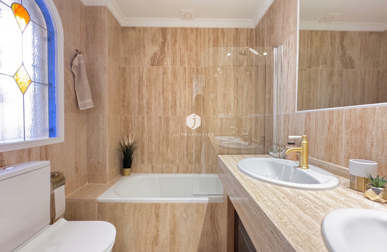 Tweedehands - Villa -
Algorfa - Inland