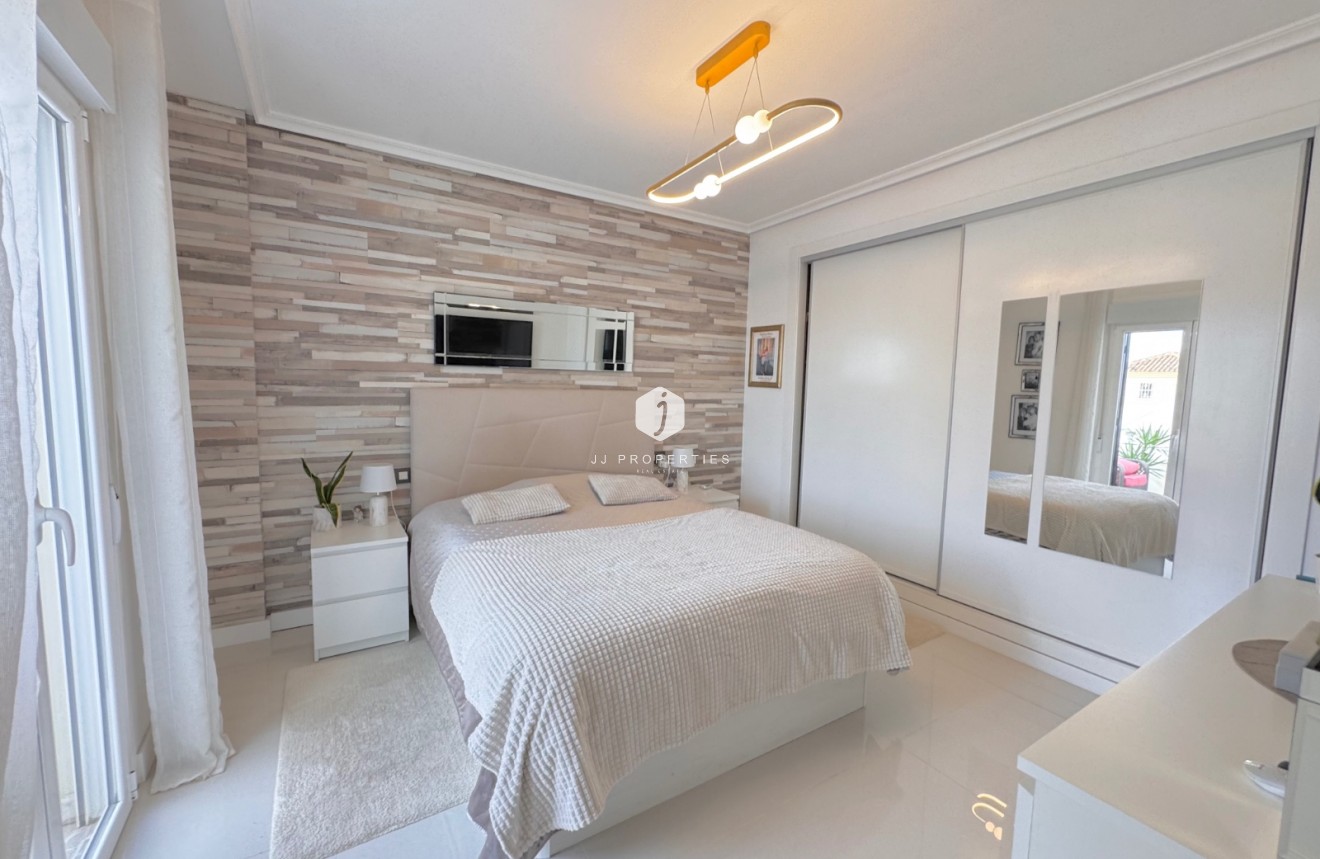 Tweedehands - Villa -
Algorfa - Inland