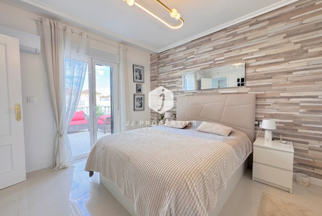 Tweedehands - Villa -
Algorfa - Inland