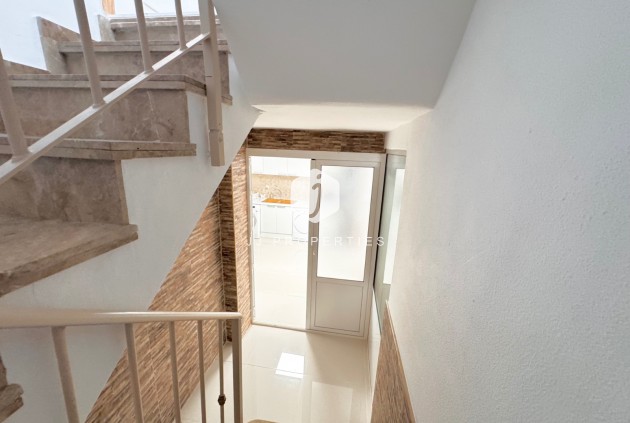 Tweedehands - Villa -
Algorfa - Inland