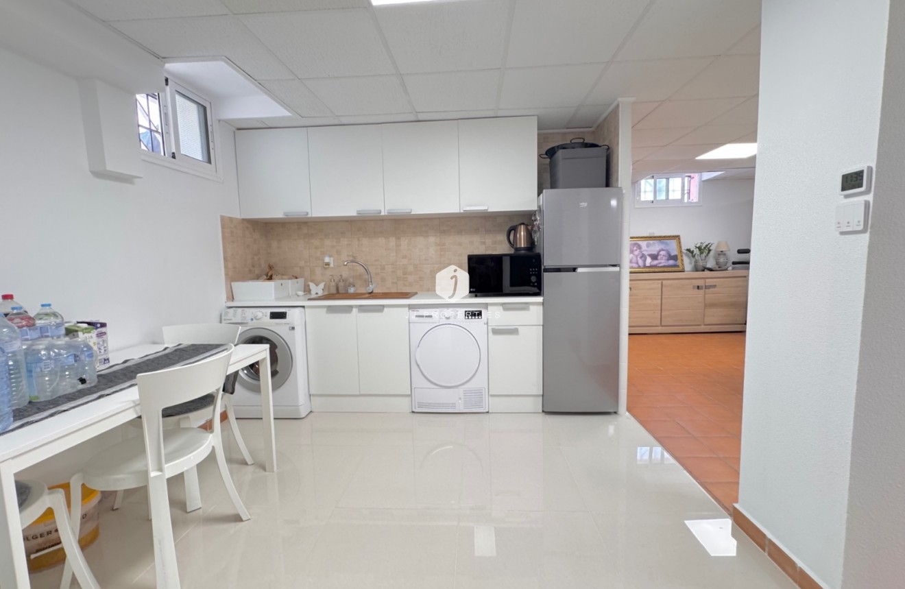 Tweedehands - Villa -
Algorfa - Inland