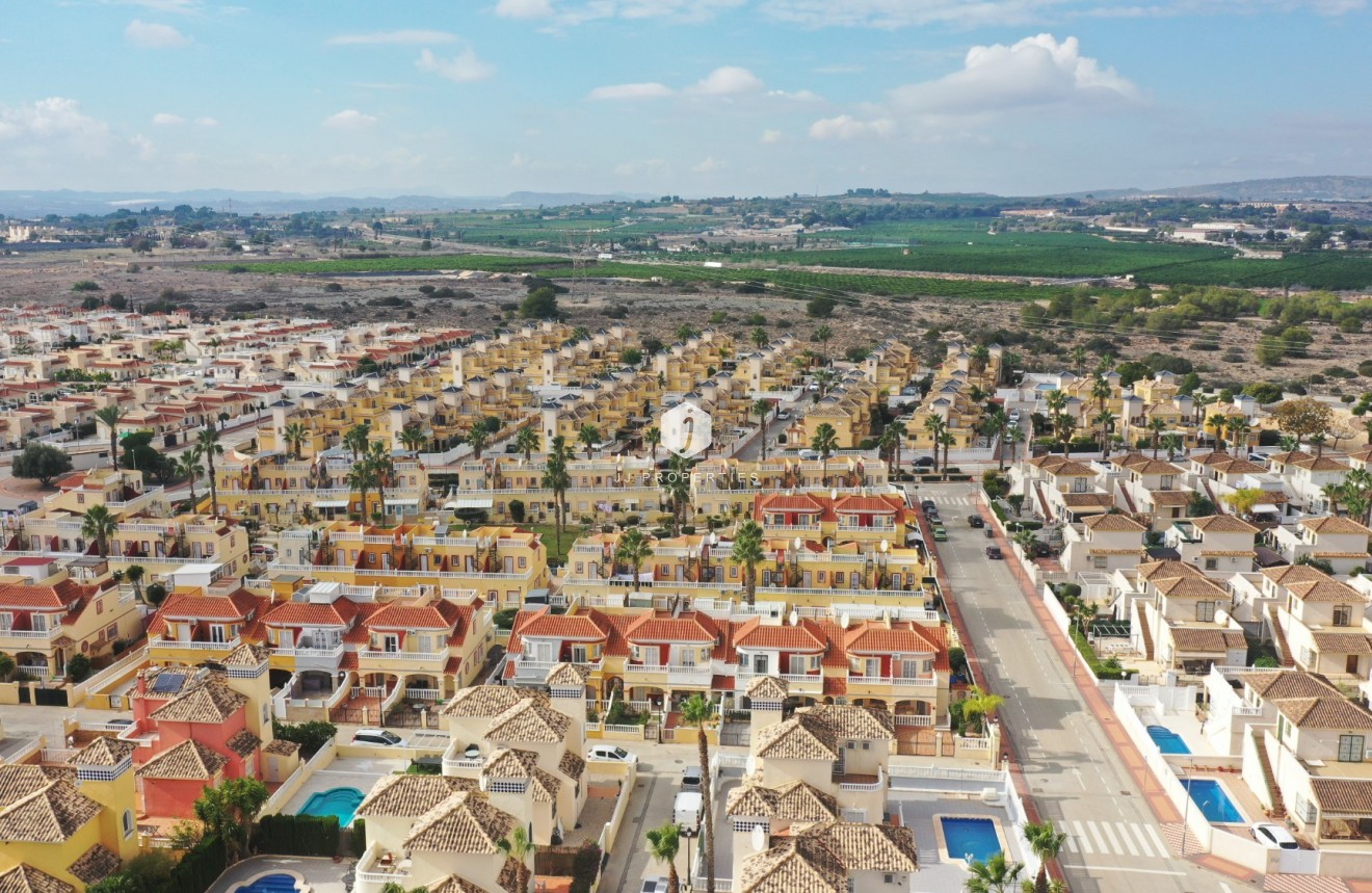 Tweedehands - Villa -
Algorfa - Inland