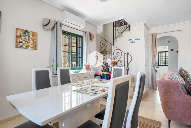 Tweedehands - Villa -
Orihuela Costa - Costa Blanca