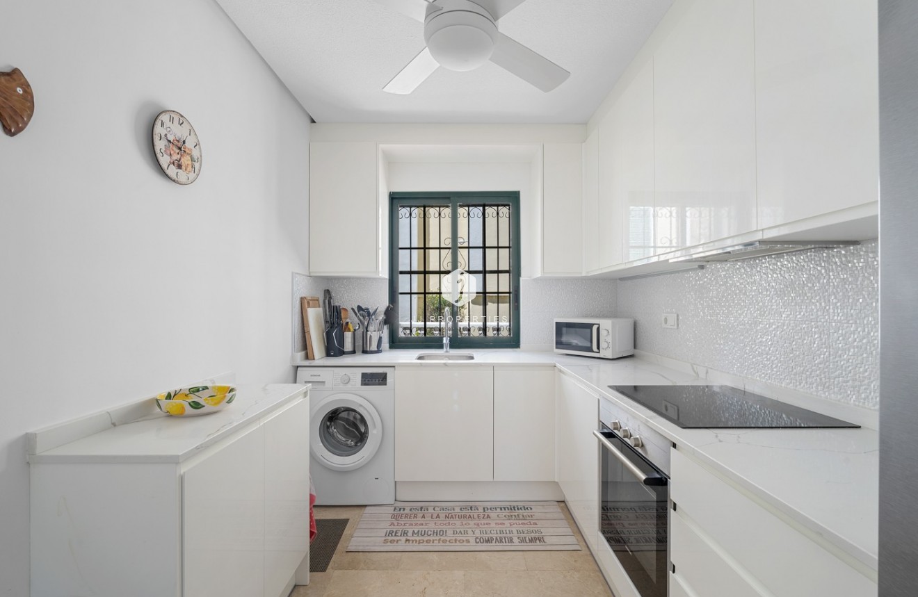 Tweedehands - Villa -
Orihuela Costa - Costa Blanca