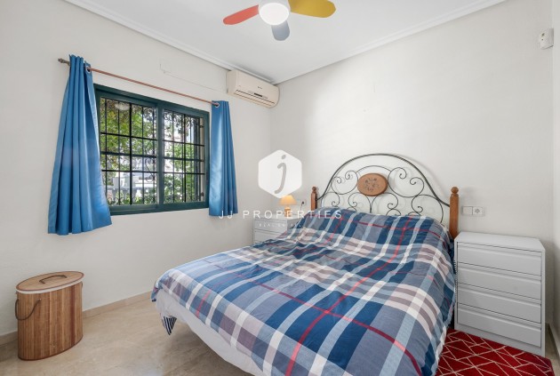 Tweedehands - Villa -
Orihuela Costa - Costa Blanca