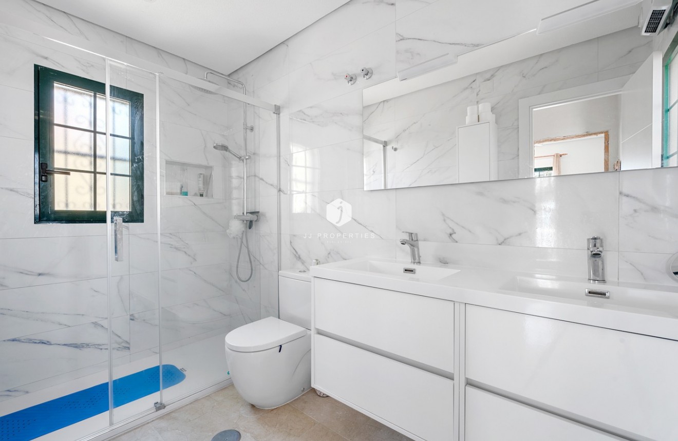 Tweedehands - Villa -
Orihuela Costa - Costa Blanca