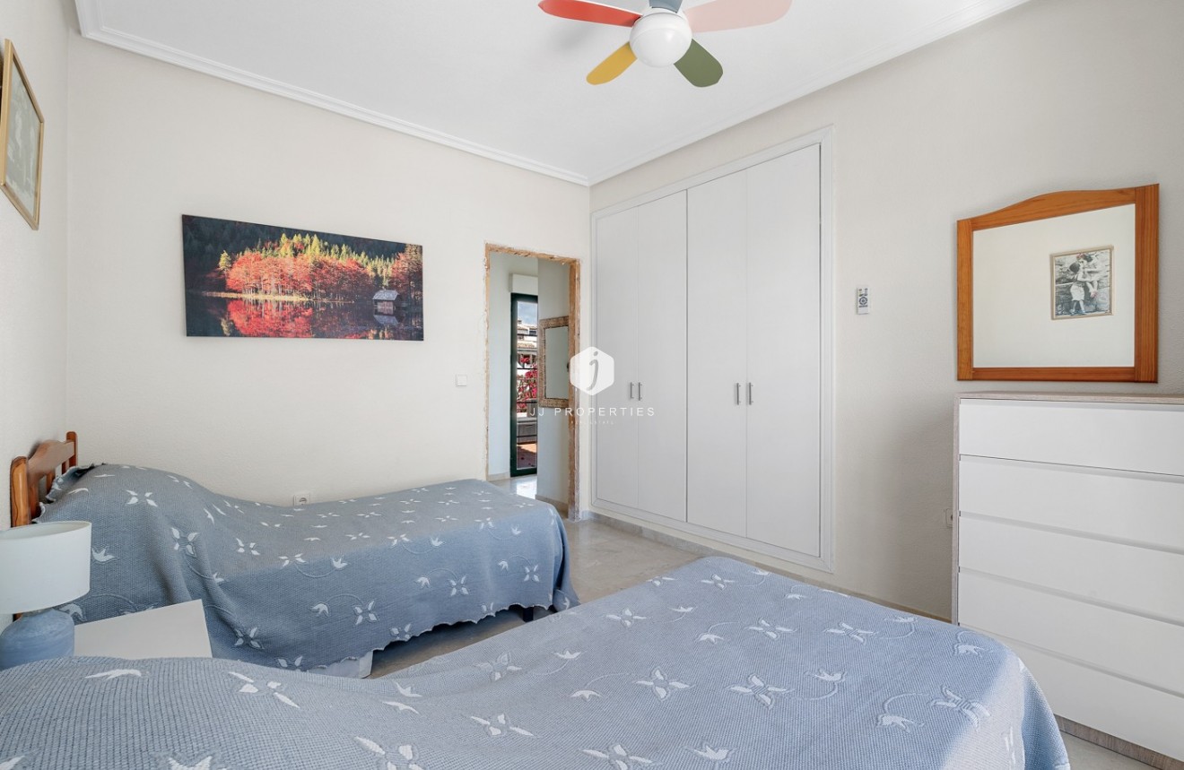 Tweedehands - Villa -
Orihuela Costa - Costa Blanca