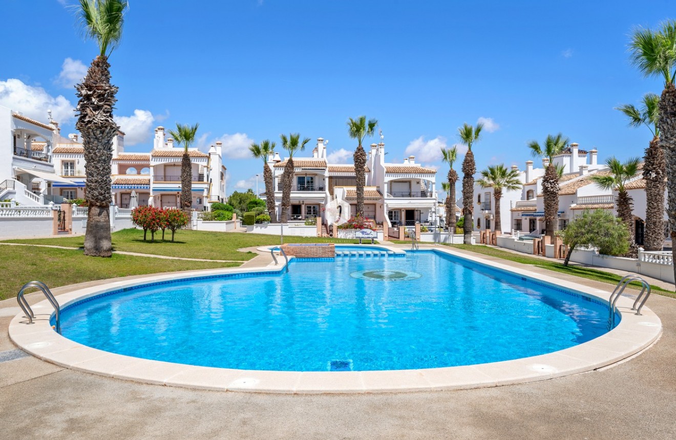 Tweedehands - Villa -
Orihuela Costa - Costa Blanca