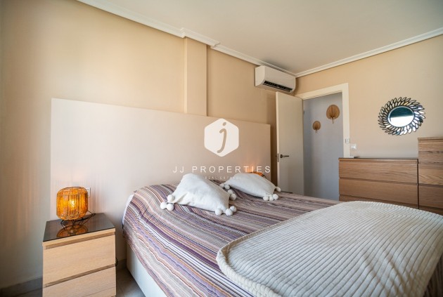 Tweedehands - Villa -
Torrevieja - Costa Blanca