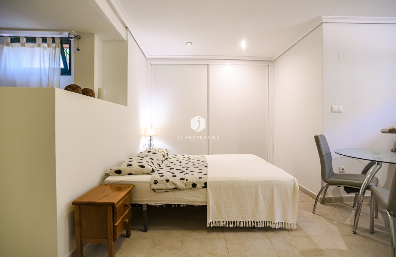 Tweedehands - Villa -
Torrevieja - Costa Blanca