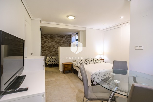 Tweedehands - Villa -
Torrevieja - Costa Blanca