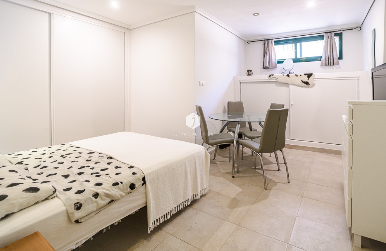 Tweedehands - Villa -
Torrevieja - Costa Blanca