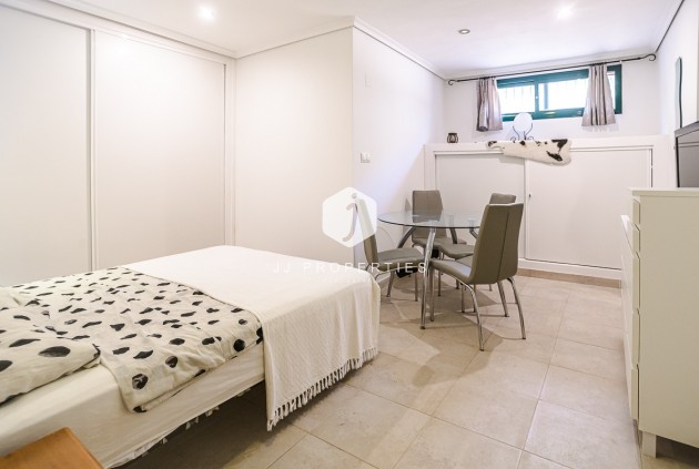 Tweedehands - Villa -
Torrevieja - Costa Blanca