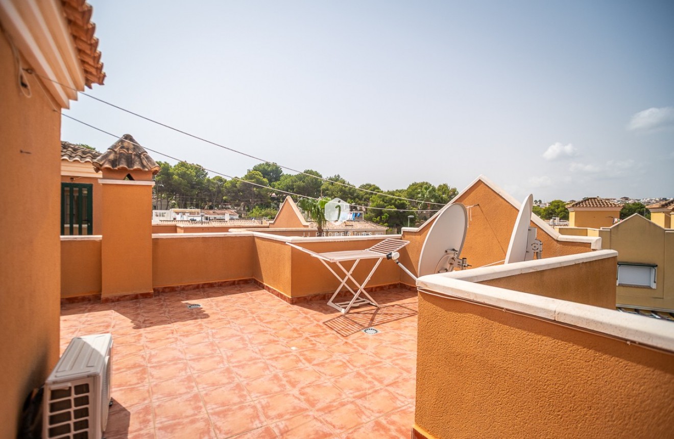 Tweedehands - Villa -
Torrevieja - Costa Blanca