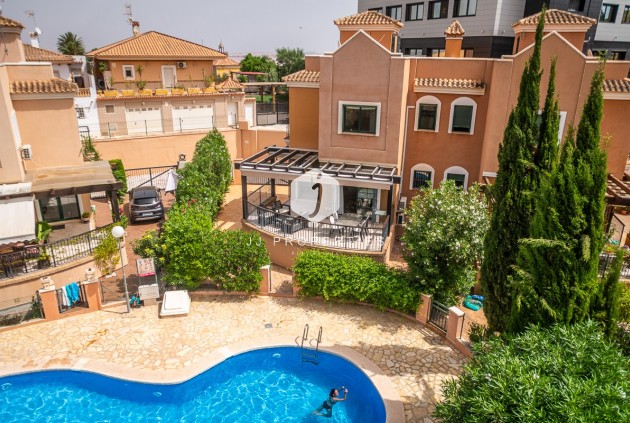 Tweedehands - Villa -
Torrevieja - Costa Blanca