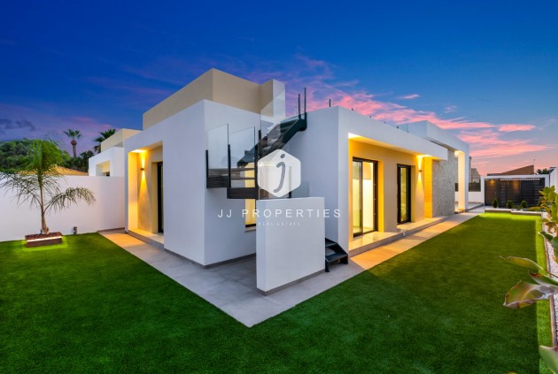 Tweedehands - Villa -
El Chaparral - Inland