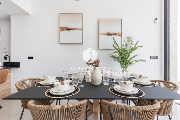 Tweedehands - Villa -
El Chaparral - Inland