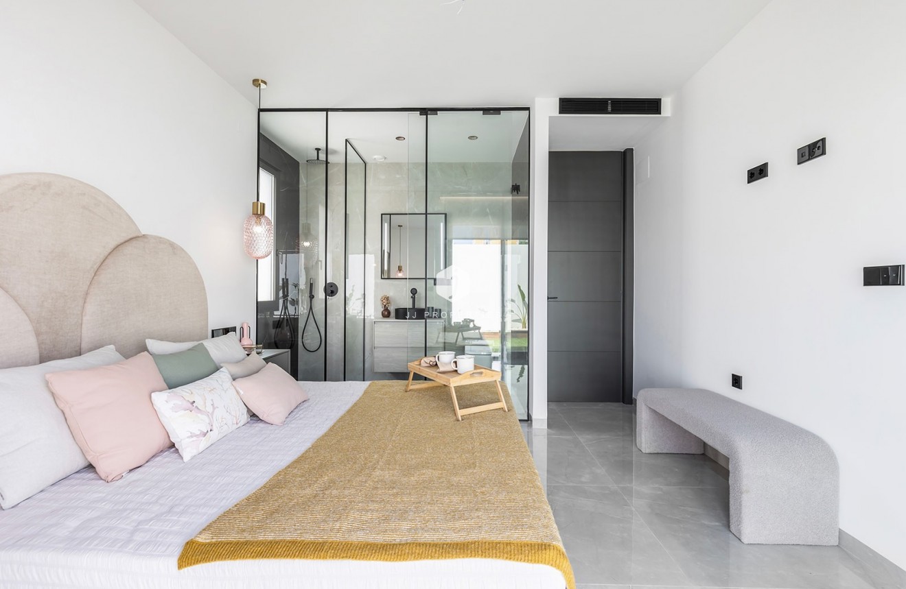 Tweedehands - Villa -
El Chaparral - Inland