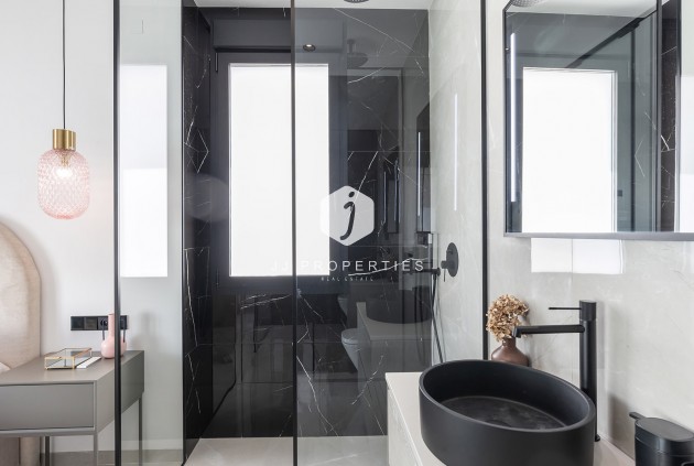 Tweedehands - Villa -
El Chaparral - Inland