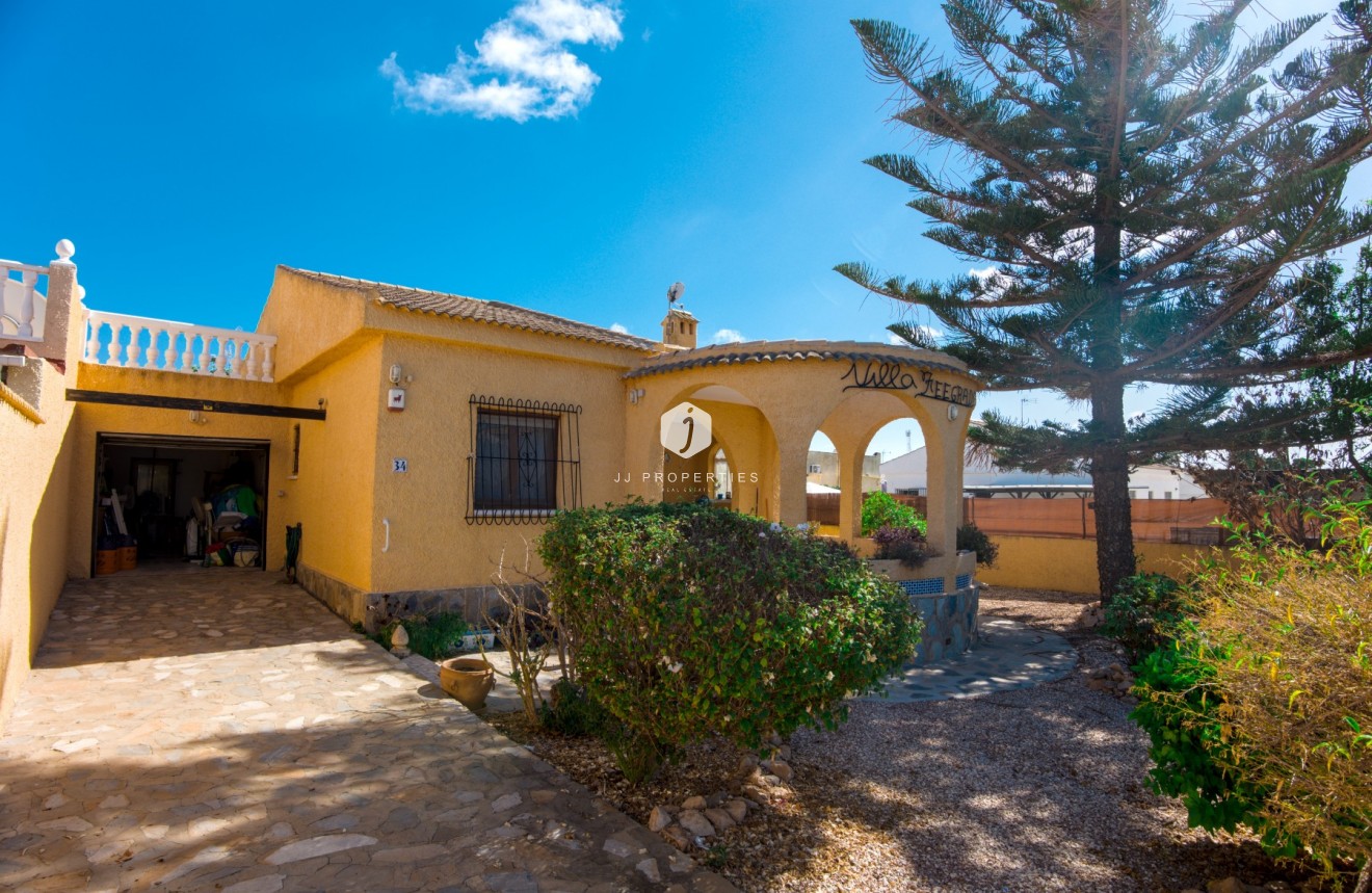 Tweedehands - Villa -
La Siesta - Costa Blanca