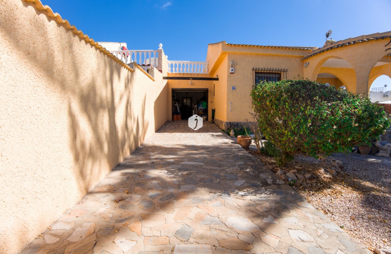 Tweedehands - Villa -
La Siesta - Costa Blanca