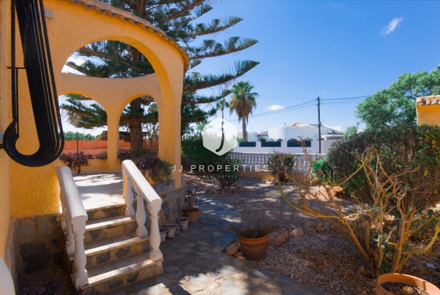 Tweedehands - Villa -
La Siesta - Costa Blanca