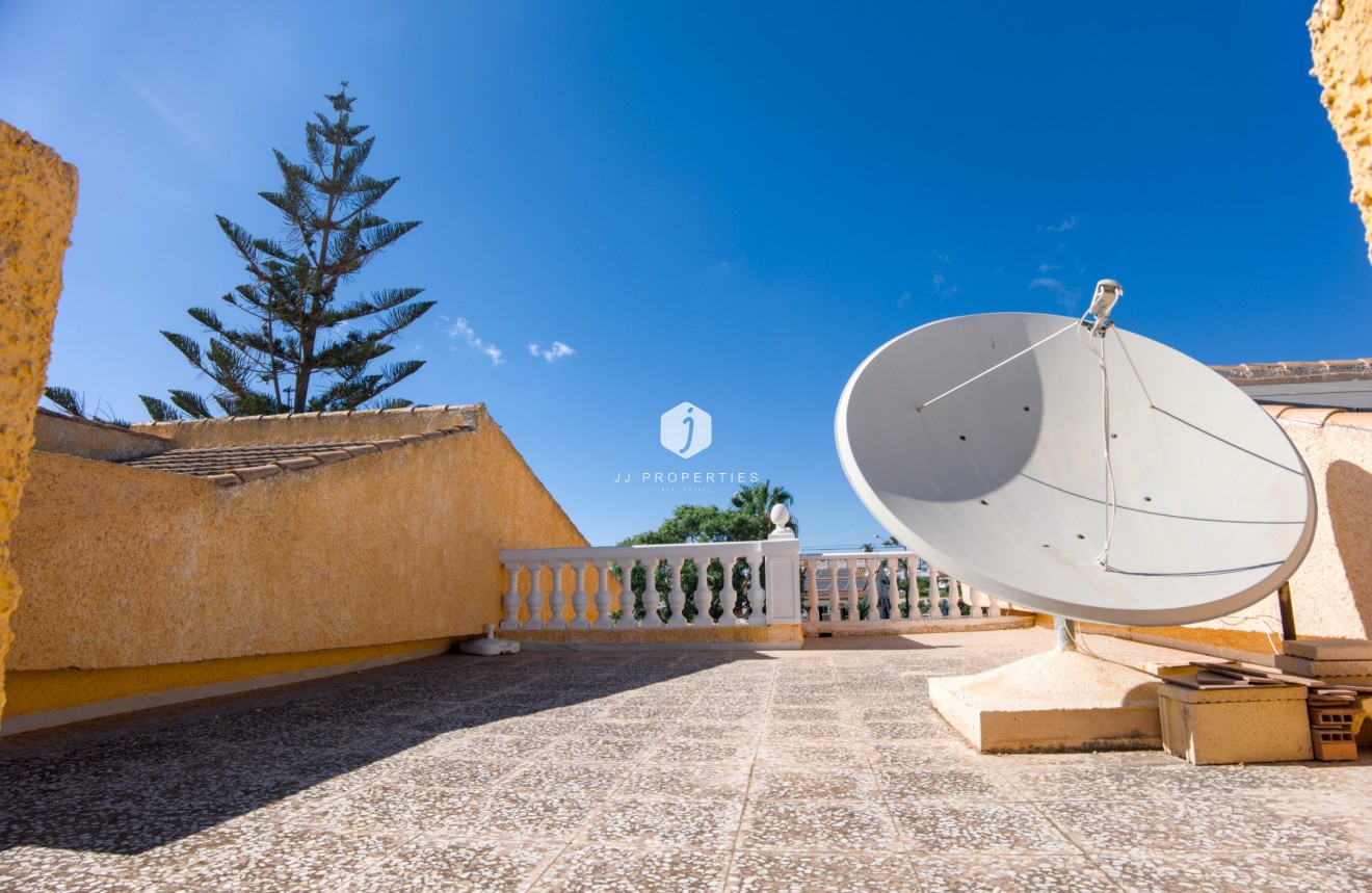 Tweedehands - Villa -
La Siesta - Costa Blanca