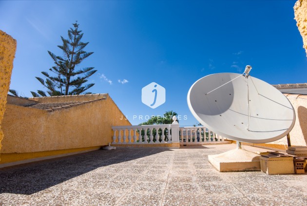 Tweedehands - Villa -
La Siesta - Costa Blanca