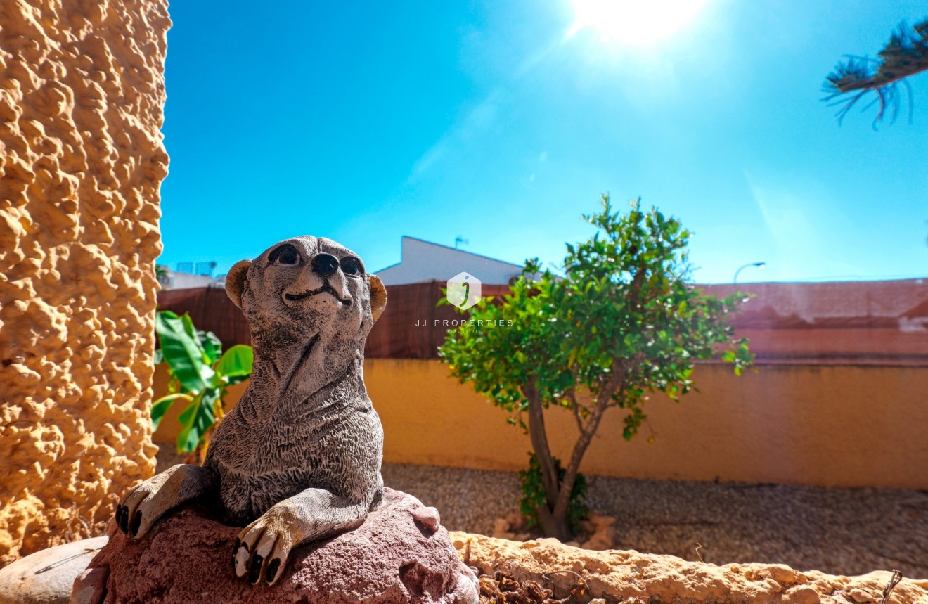 Tweedehands - Villa -
La Siesta - Costa Blanca