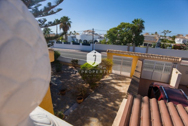 Tweedehands - Villa -
La Siesta - Costa Blanca