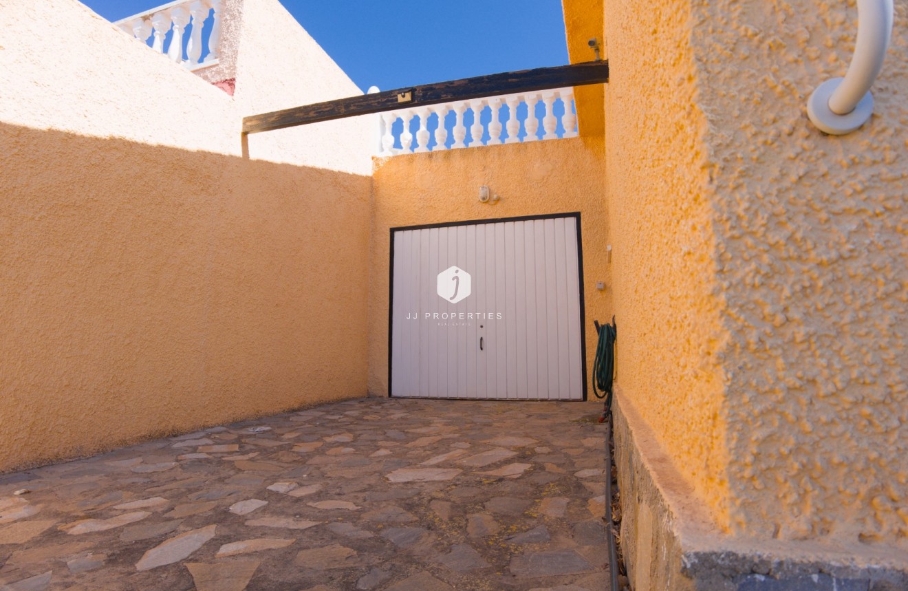 Tweedehands - Villa -
La Siesta - Costa Blanca