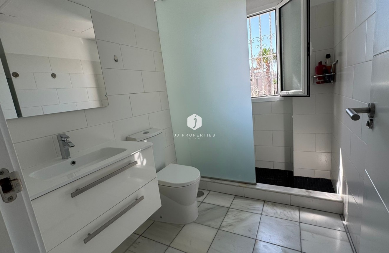 Tweedehands - Bungalow -
Torrevieja - Costa Blanca