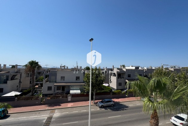 Tweedehands - Bungalow -
Torrevieja - Costa Blanca