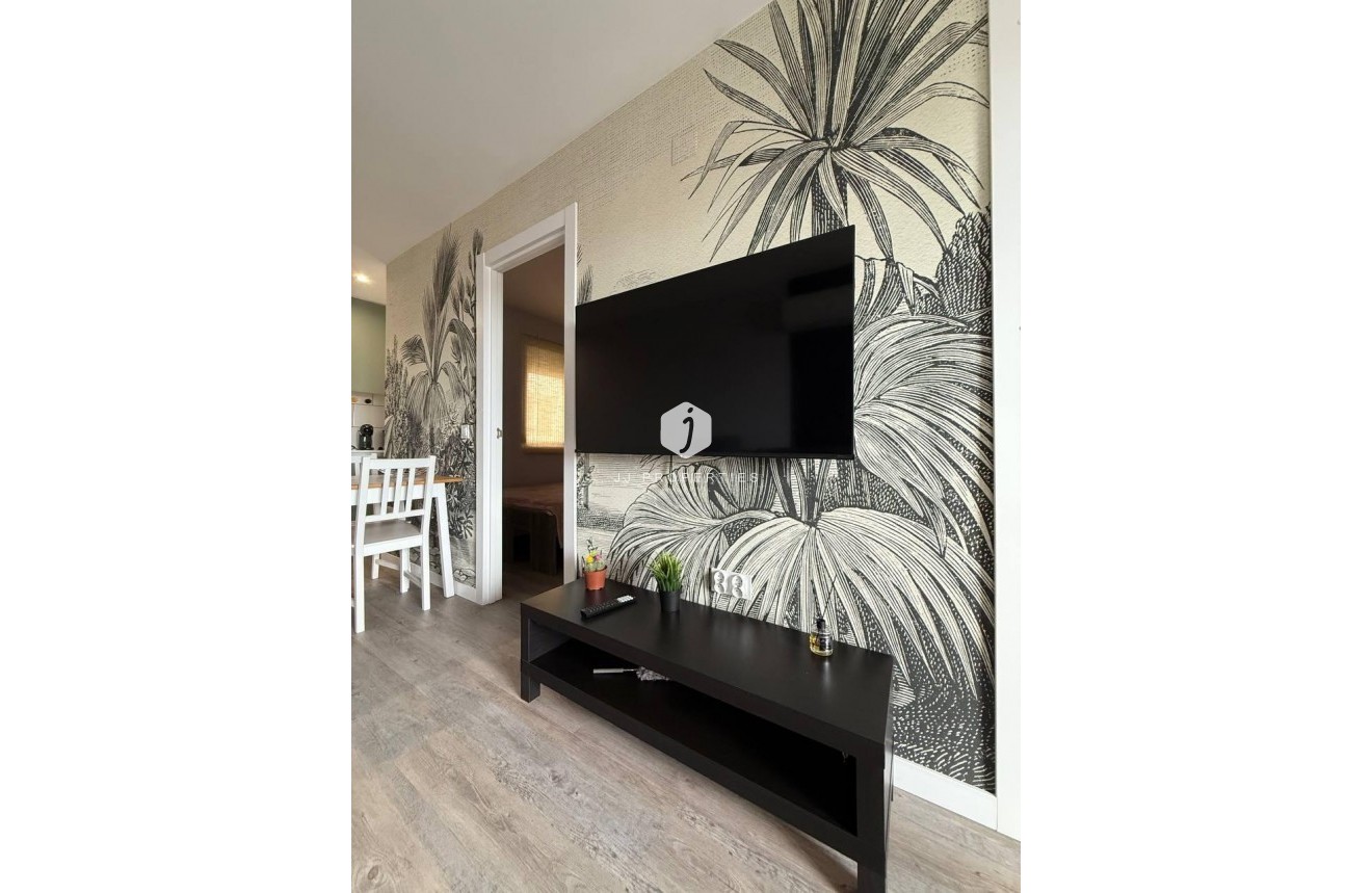 Tweedehands - Appartement / flat -
Torrevieja - Centro