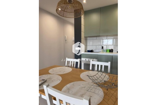 Tweedehands - Appartement / flat -
Torrevieja - Centro