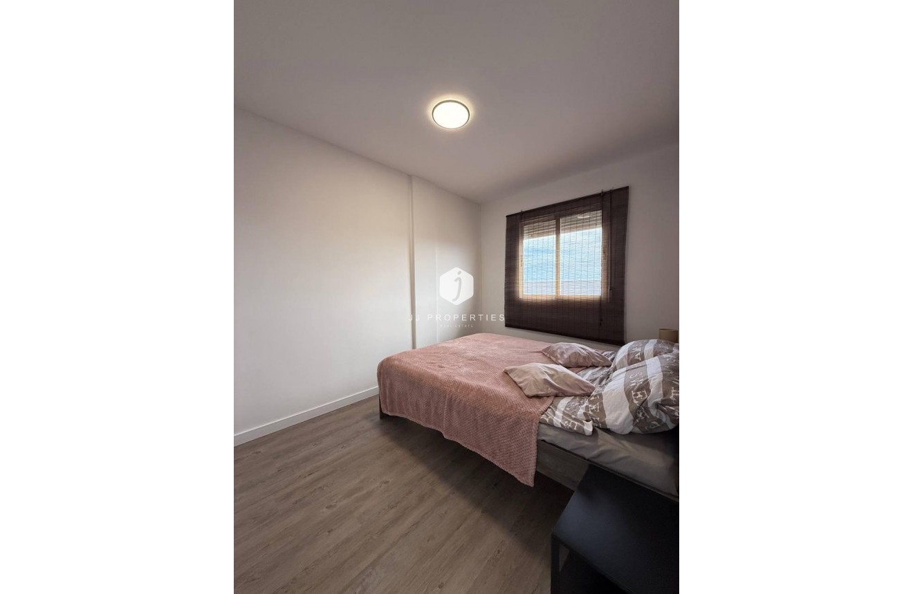 Tweedehands - Appartement / flat -
Torrevieja - Centro