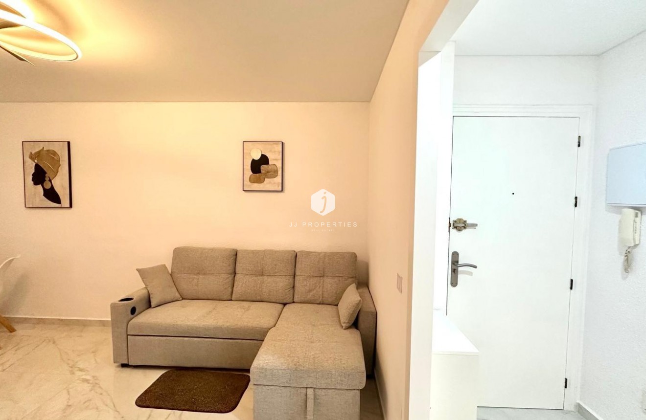 Tweedehands - Appartement / flat -
Torrevieja - Playa del Cura