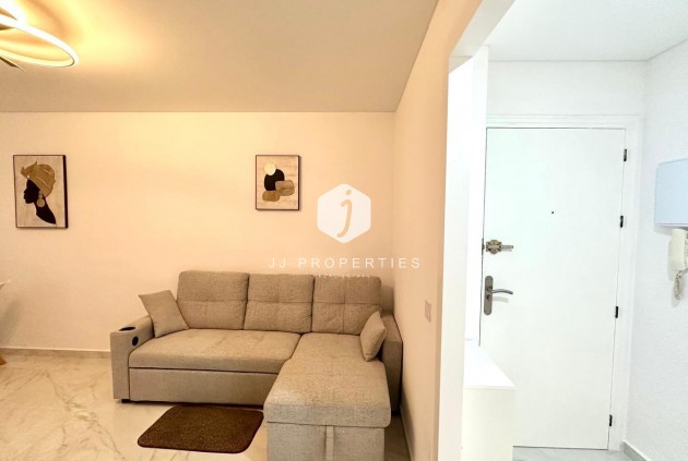 Tweedehands - Appartement / flat -
Torrevieja - Playa del Cura