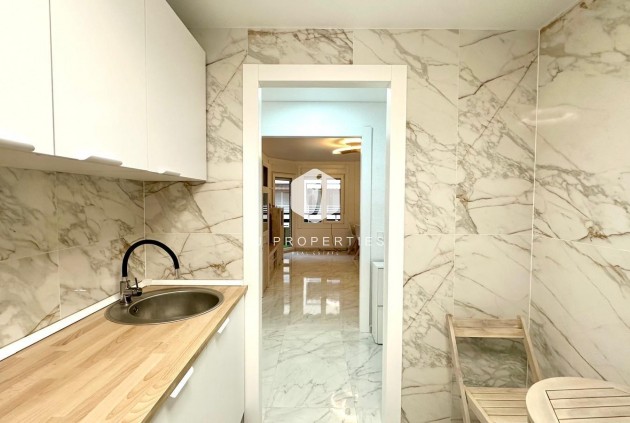 Tweedehands - Appartement / flat -
Torrevieja - Playa del Cura